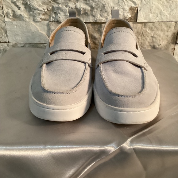 Vionic Uptown Loafer in the Skyway color - Picture 5 of 15